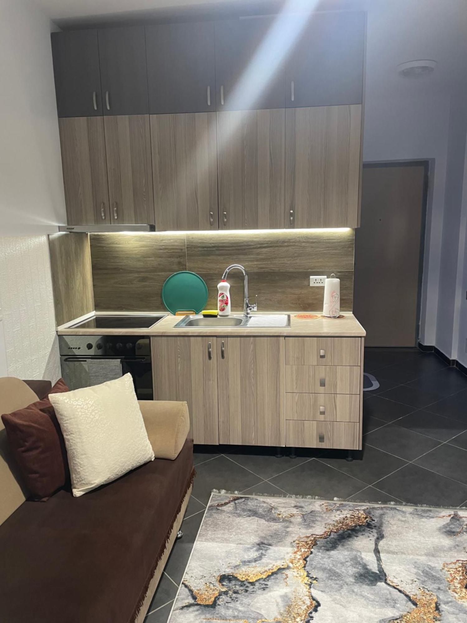 Apartment Barden Vlorë Esterno foto